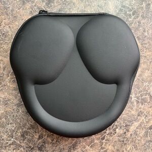New Smart Case for AirPods Max Headphones with Sleep Mode Function